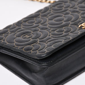 CHANEL シャネル カメリア ウォレット チェーンバッグ エンボス加工 21番台 ラムスキン ブラック ゴールド 美品 中古 4a003710