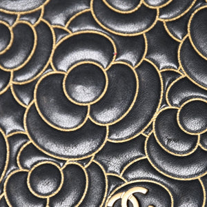 CHANEL シャネル カメリア ウォレット チェーンバッグ エンボス加工 21番台 ラムスキン ブラック ゴールド 美品 中古 4a003710