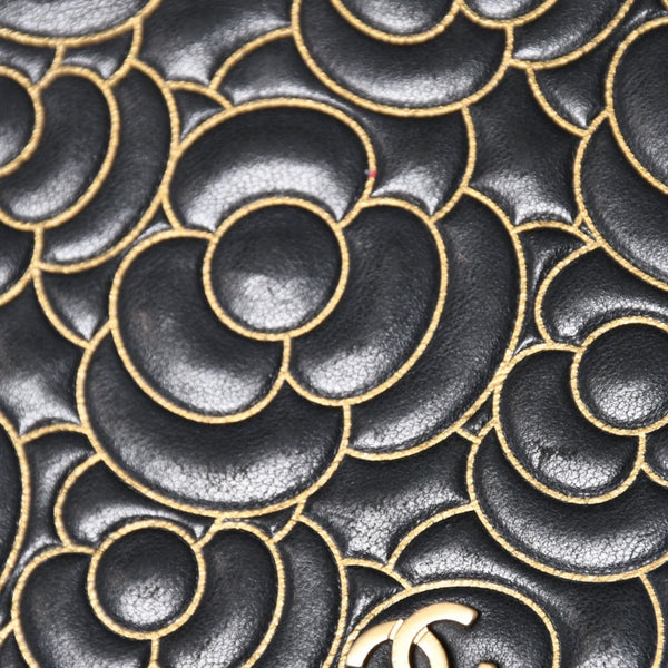 CHANEL シャネル カメリア ウォレット チェーンバッグ エンボス加工 21番台 ラムスキン ブラック ゴールド 美品 中古 4a003710