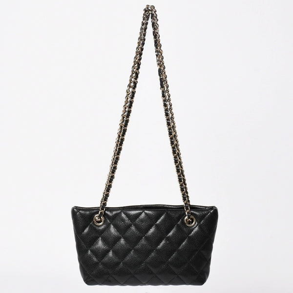 Very good condition CHANEL Chanel Matelasse caviar skin accessory pouch black silver hardware random number used 4a003600
