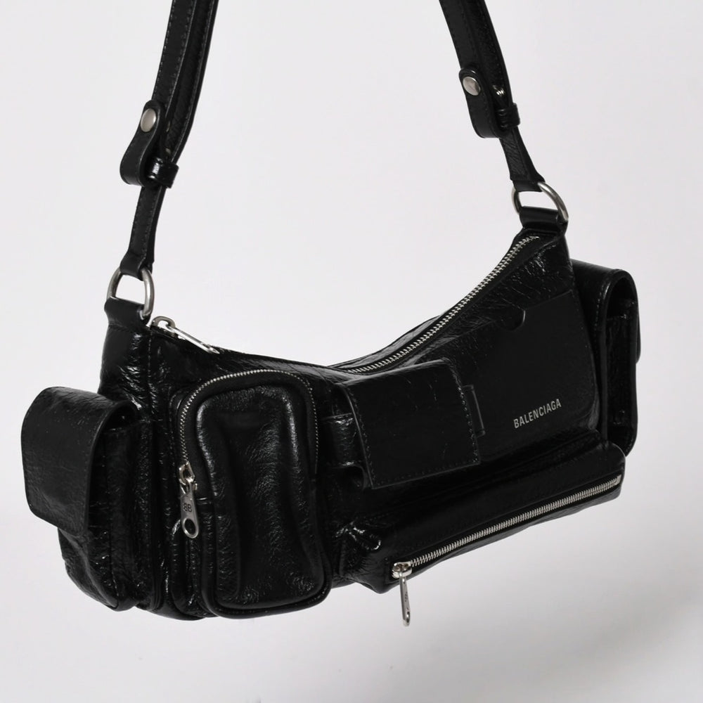 極美品 BALENCIAGA バレンシアガ スーパービジー レザー Shoulder Bag ショルダーバッグ ブラック 802227 中古 4a003690