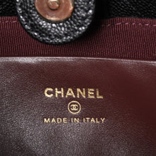 画像をギャラリービューアに読み込む, 極美品 CHANEL シャネル マトラッセ キャビアスキン アクセサリーポーチ ブラック シルバー金具 ランダム番台 中古 4a003600