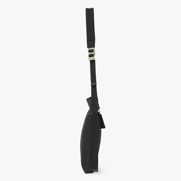 極美品 PRADA プラダ ショルダーバッグ トライアングルロゴ 19ss ブラック シルバー金具 ナイロン レザー 中古 4a003696