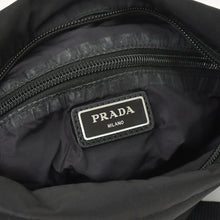 画像をギャラリービューアに読み込む, 極美品 PRADA プラダ ショルダーバッグ トライアングルロゴ 19ss ブラック シルバー金具 ナイロン レザー 中古 4a003696