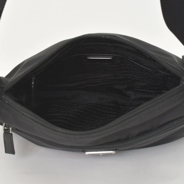 Very Good Condition PRADA Nylon Shoulder Bag Nylon Shoulder Bag RE-NYLON Black Pouch Used 4a003505