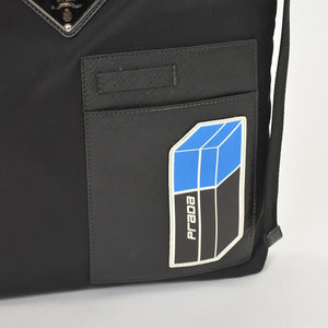 極美品 PRADA プラダ ショルダーバッグ トライアングルロゴ 19ss ブラック シルバー金具 ナイロン レザー 中古 4a003696