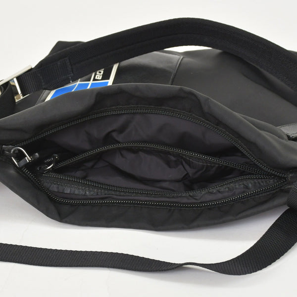 極美品 PRADA プラダ ショルダーバッグ トライアングルロゴ 19ss ブラック シルバー金具 ナイロン レザー 中古 4a003696