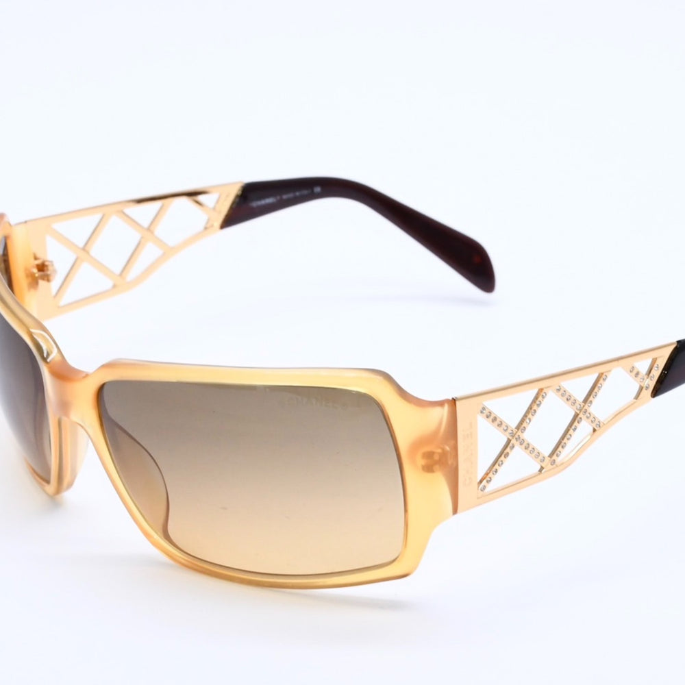CHANEL シャネル サングラス アイウェア 5074-B c.791/18 サイズ62□15 120 ココマーク ラインストーン クリアイエロー 美品 中古 4a003733