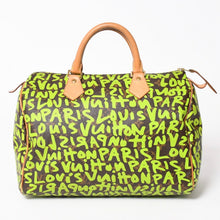 Load image into Gallery viewer, LOUIS VUITTON ルイヴィトン スピーディ30 ハンドバッグ モノグラムグラフィティ M93706 グリーン 美品 中古 4a003581