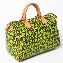 Load image into Gallery viewer, LOUIS VUITTON ルイヴィトン スピーディ30 ハンドバッグ モノグラムグラフィティ M93706 グリーン 美品 中古 4a003581