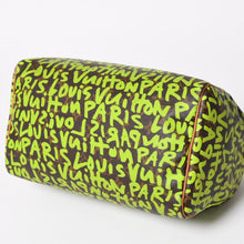 Load image into Gallery viewer, LOUIS VUITTON ルイヴィトン スピーディ30 ハンドバッグ モノグラムグラフィティ M93706 グリーン 美品 中古 4a003581