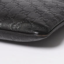 画像をギャラリービューアに読み込む, 極美品 GUCCI グッチ ショルダーバッグ 201533 レザー グッチシマ ブラック ゴールド金具 中古 4a003707
