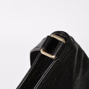 極美品 GUCCI グッチ ショルダーバッグ 201533 レザー グッチシマ ブラック ゴールド金具 中古 4a003707