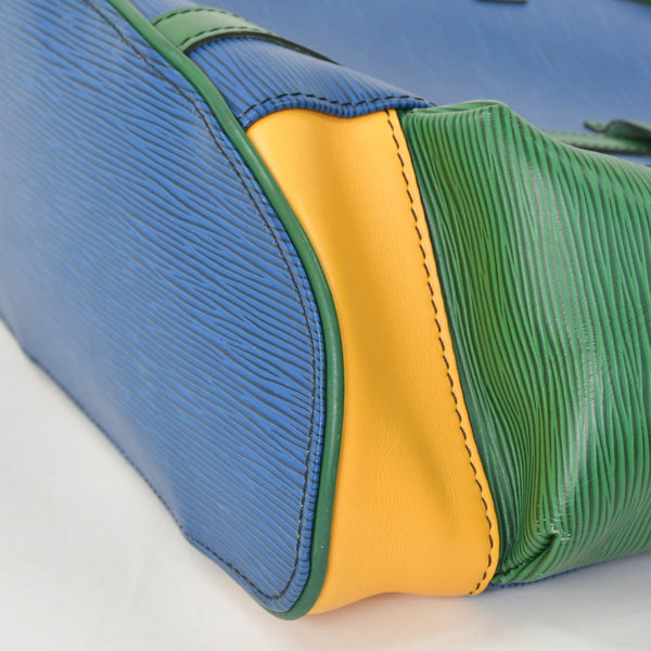 Very good condition LOUIS VUITTON Epi Christopher PM M55565 Rucksack Blue Red Green Used 4a003562