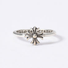 Load image into Gallery viewer, 極美品 CHROME HEARTS クロムハーツ BUBBLEGUM CH PLS バブルガム CHプラスリング 指輪 重量約1.43g サイズ4号 シルバー925 中古 4a003794