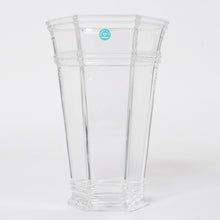 Load image into Gallery viewer, 新品未使用 TIFFANY&amp;Co. ティファニー Flower Vase フラワーベース 花瓶 ガラス ヘキサゴン クリア 企業刻印 ネーム入り 中古 4a005293