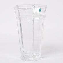 Load image into Gallery viewer, 新品未使用 TIFFANY&amp;Co. ティファニー Flower Vase フラワーベース 花瓶 ガラス ヘキサゴン クリア 企業刻印 ネーム入り 中古 4a005293