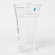 Load image into Gallery viewer, 新品未使用 TIFFANY&amp;Co. ティファニー Flower Vase フラワーベース 花瓶 ガラス ヘキサゴン クリア 企業刻印 ネーム入り 中古 4a005292
