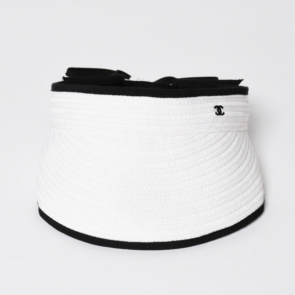 Very Good Condition CHANEL 22SS Sun Visor Hat AA8071 Size M Here Mark Ribbon Raffia Black White Used 4a005401