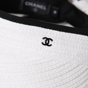 Very Good Condition CHANEL 22SS Sun Visor Hat AA8071 Size M Here Mark Ribbon Raffia Black White Used 4a005401
