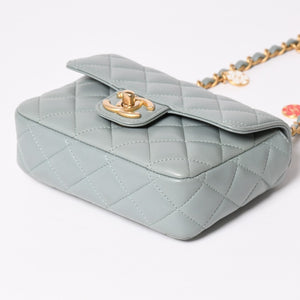 Like new CHANEL Mini Matelasse 16 S Flap S Chain Shoulder Bag AS3738 Random Number Coco Mark Lambskin Used 4a003742