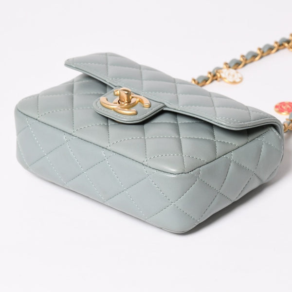 Like new CHANEL Mini Matelasse 16 S Flap S Chain Shoulder Bag AS3738 Random Number Coco Mark Lambskin Used 4a003742