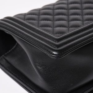 極美品 CHANEL シャネル ボーイシャネル25 ミディアム チェーンショルダーバッグ 30番台 ココマーク キャビアスキン ブラック 中古 4a003637