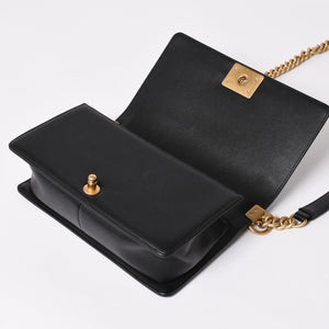極美品 CHANEL シャネル ボーイシャネル25 ミディアム チェーンショルダーバッグ 30番台 ココマーク キャビアスキン ブラック 中古 4a003637