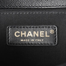画像をギャラリービューアに読み込む, 極美品 CHANEL シャネル ボーイシャネル25 ミディアム チェーンショルダーバッグ 30番台 ココマーク キャビアスキン ブラック 中古 4a003637