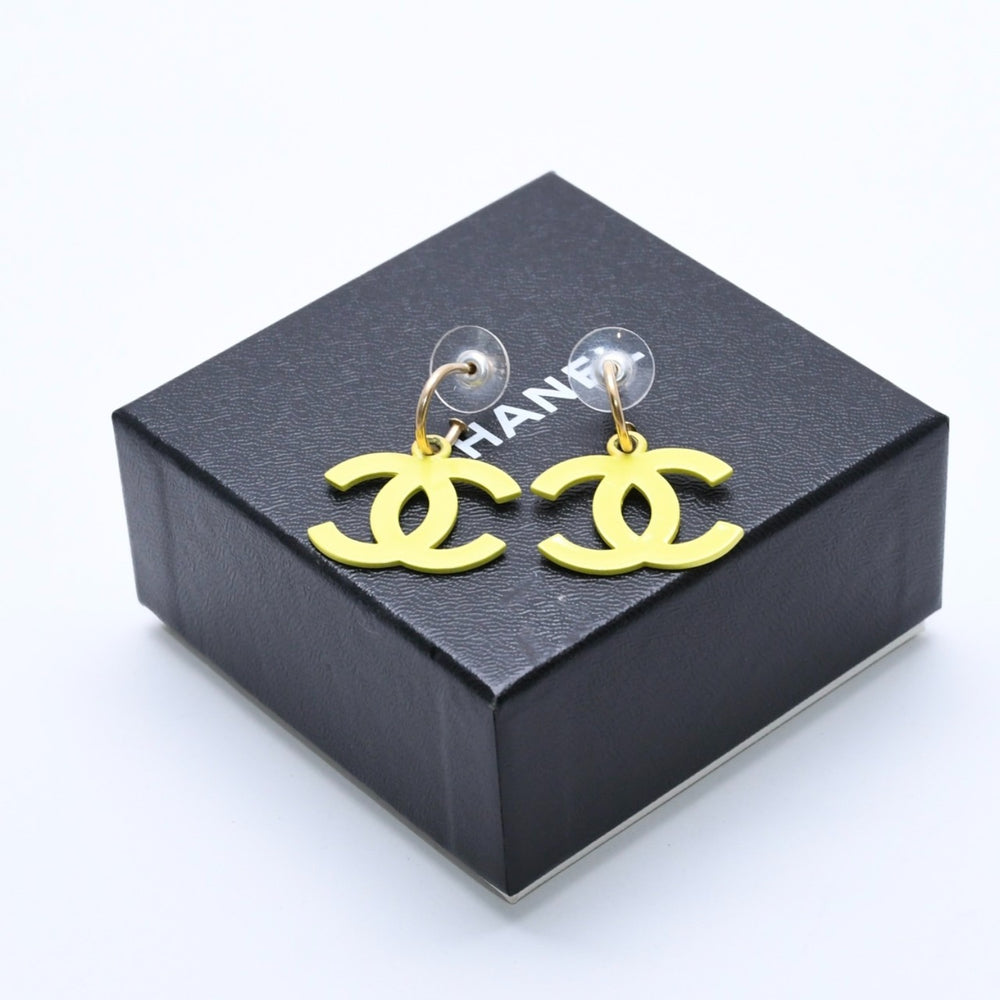 CHANEL シャネル ココマーク フープピアス 重量約5.85g 03S刻印 メタル GP ゴールド イエロー 両耳用 美品 中古 4a003746