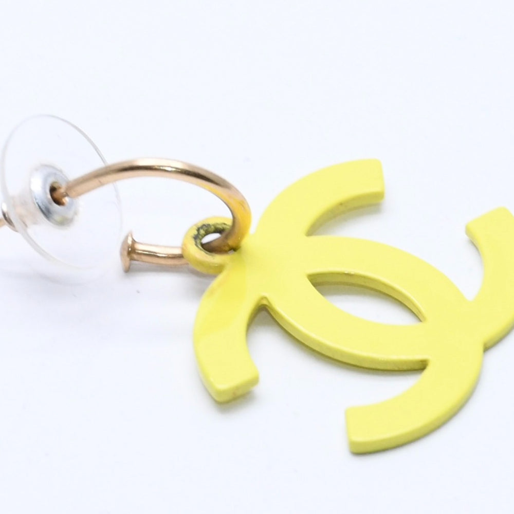 CHANEL Cocomark hoop earrings Weight approx. 5.85g 03S stamp Metal GP Gold Yellow For both ears Good condition Used 4a003746