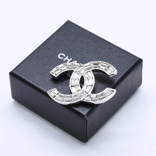 Very Good Condition CHANEL Coco Mark Brooch Weight Approx. 20.05g 01P Engraved Metal Rhinestone Silver Clear Used 4a003749