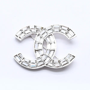 Very Good Condition CHANEL Coco Mark Brooch Weight Approx. 20.05g 01P Engraved Metal Rhinestone Silver Clear Used 4a003749