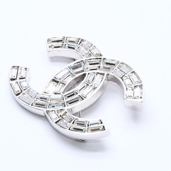 Very Good Condition CHANEL Coco Mark Brooch Weight Approx. 20.05g 01P Engraved Metal Rhinestone Silver Clear Used 4a003749