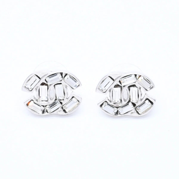 Very Good Condition CHANEL Coco Mark Earrings Weight Approximately 4.39g 01P Engraved Rhinestone Metal Silver Clear Binaural Used 4a003745