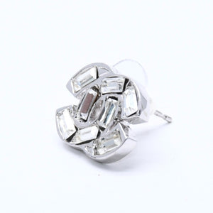 Very Good Condition CHANEL Coco Mark Earrings Weight Approximately 4.39g 01P Engraved Rhinestone Metal Silver Clear Binaural Used 4a003745