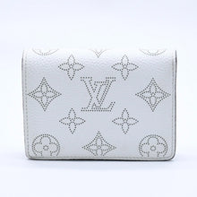 画像をギャラリービューアに読み込む, 極美品 LOUIS VUITTON ルイヴィトン 折り財布 ホワイト ブラック パープル ルイヴィトン モノグラム ポルトフォイユ クレア ホワイト パープル M80554 中古 4a004266