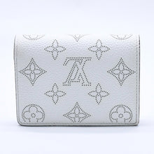 画像をギャラリービューアに読み込む, 極美品 LOUIS VUITTON ルイヴィトン 折り財布 ホワイト ブラック パープル ルイヴィトン モノグラム ポルトフォイユ クレア ホワイト パープル M80554 中古 4a004266