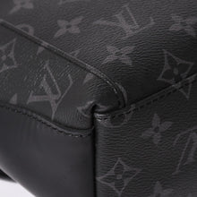 Load image into Gallery viewer, 極美品 LOUIS VUITTON ルイヴィトン メッセンジャーPM エクスプローラー モノグラム ブラック エクリプス M40565 シルバー金具 中古 4a003674