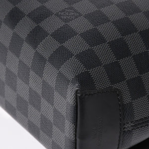 極美品 LOUIS VUITTON ルイヴィトン ディスリクト MM メッセンジャーバッグ N40350 ショルダーバッグ ダミエグラフィクト ブラック シルバー金具 中古 4a003675