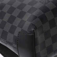 Load image into Gallery viewer, 極美品 LOUIS VUITTON ルイヴィトン ディスリクト MM メッセンジャーバッグ N40350 ショルダーバッグ ダミエグラフィクト ブラック シルバー金具 中古 4a003675