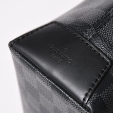 Load image into Gallery viewer, 極美品 LOUIS VUITTON ルイヴィトン ディスリクト MM メッセンジャーバッグ N40350 ショルダーバッグ ダミエグラフィクト ブラック シルバー金具 中古 4a003675