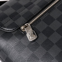 Load image into Gallery viewer, 極美品 LOUIS VUITTON ルイヴィトン ディスリクト MM メッセンジャーバッグ N40350 ショルダーバッグ ダミエグラフィクト ブラック シルバー金具 中古 4a003675