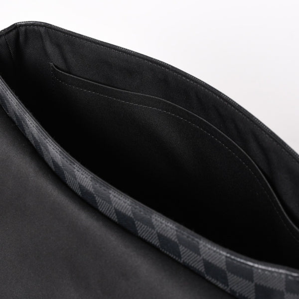 極美品 LOUIS VUITTON ルイヴィトン ディスリクト MM メッセンジャーバッグ N40350 ショルダーバッグ ダミエグラフィクト ブラック シルバー金具 中古 4a003675