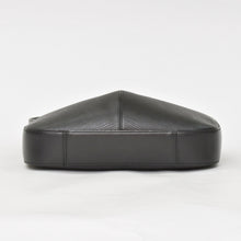 画像をギャラリービューアに読み込む, 極美品 LOUIS VUITTON ルイヴィトン レヴリ ワンショルダーバッグ ハンドバッグ M52162 ブラック エピレザー 中古 4a003500