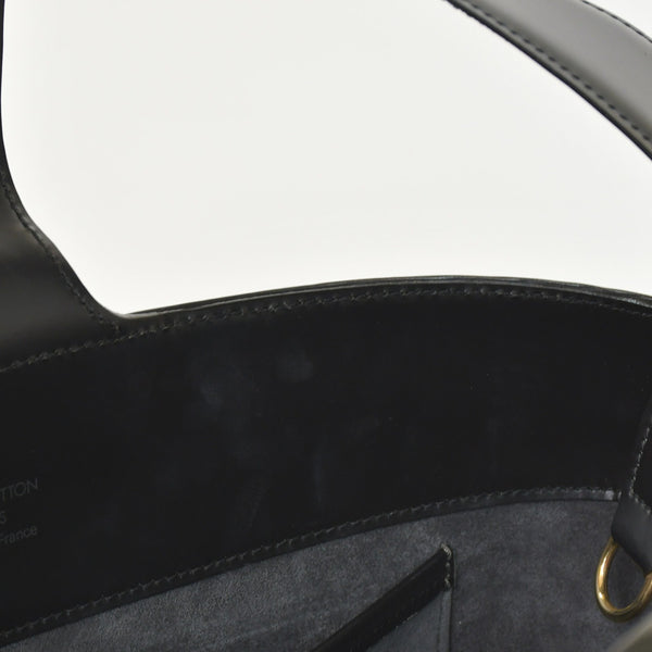 極美品 LOUIS VUITTON ルイヴィトン レヴリ ワンショルダーバッグ ハンドバッグ M52162 ブラック エピレザー 中古 4a003500