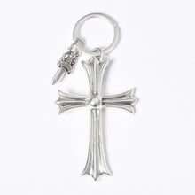 Load image into Gallery viewer, CHROME HEARTS クロムハーツ ラージCHクロスキーリングウィズダガーキーリング チャーム ペンダントトップ シルバー925 アクセサリー 重量55.2g 美品 中古 4a001133