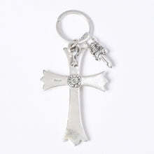 Load image into Gallery viewer, CHROME HEARTS クロムハーツ ラージCHクロスキーリングウィズダガーキーリング チャーム ペンダントトップ シルバー925 アクセサリー 重量55.2g 美品 中古 4a001133