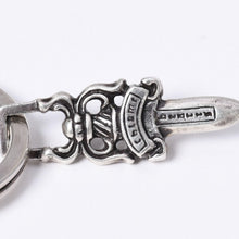 Load image into Gallery viewer, 極美品 CHROME HEARTS クロムハーツ CH CRS LG &amp; No5 DGGR ラージクロス ダガー キーリング 重量約52.0g 中古 4a003786