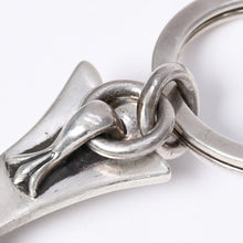 Load image into Gallery viewer, 極美品 CHROME HEARTS クロムハーツ CH CRS LG &amp; No5 DGGR ラージクロス ダガー キーリング 重量約52.0g 中古 4a003786